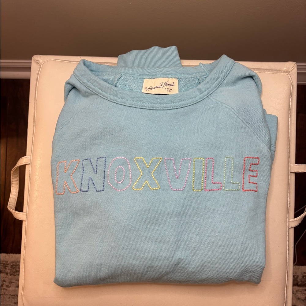 Hand stitched “Knoxville” Universal Thread pullover. Size XL, fits like M